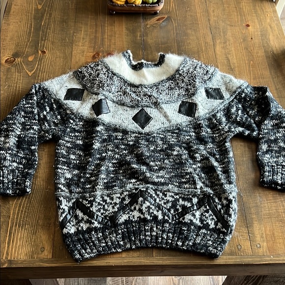 Chunky Knit Black and Gray Crew Neck Sweater - Picture 1 of 6